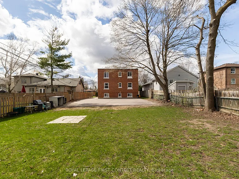 134 Napier St #3 — Photo 24