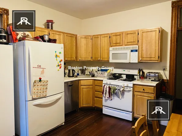 111 Calumet St #1, Roxbury Crossing, MA 02120