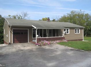 2307 Log Cabin Rd, York, PA 17408