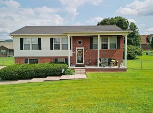 504 Scenic View Cir, Berea, KY 40403