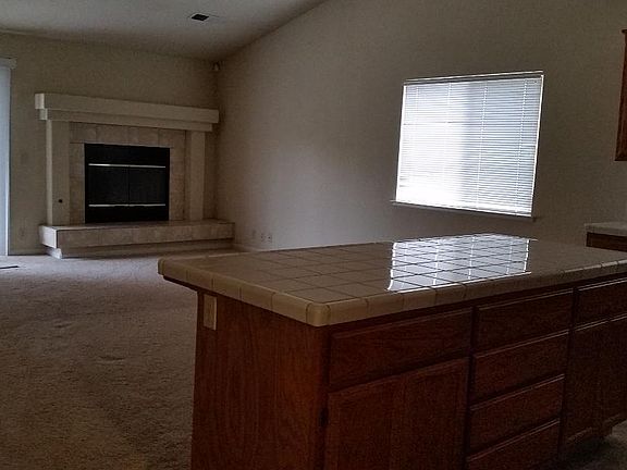 5th image of 1875 Blackbird Pl