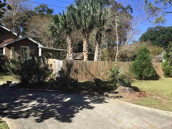 4th image of 1774 E Moreno St