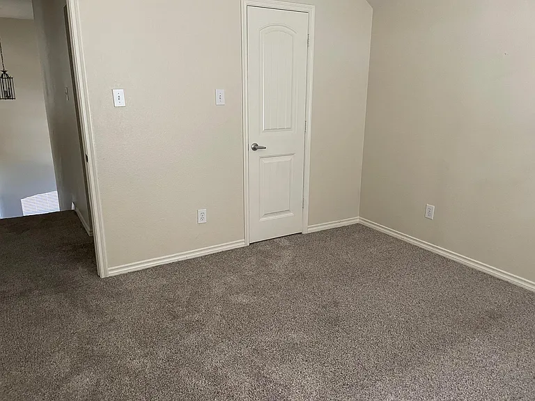 332 Kansas Trl — Photo 21
