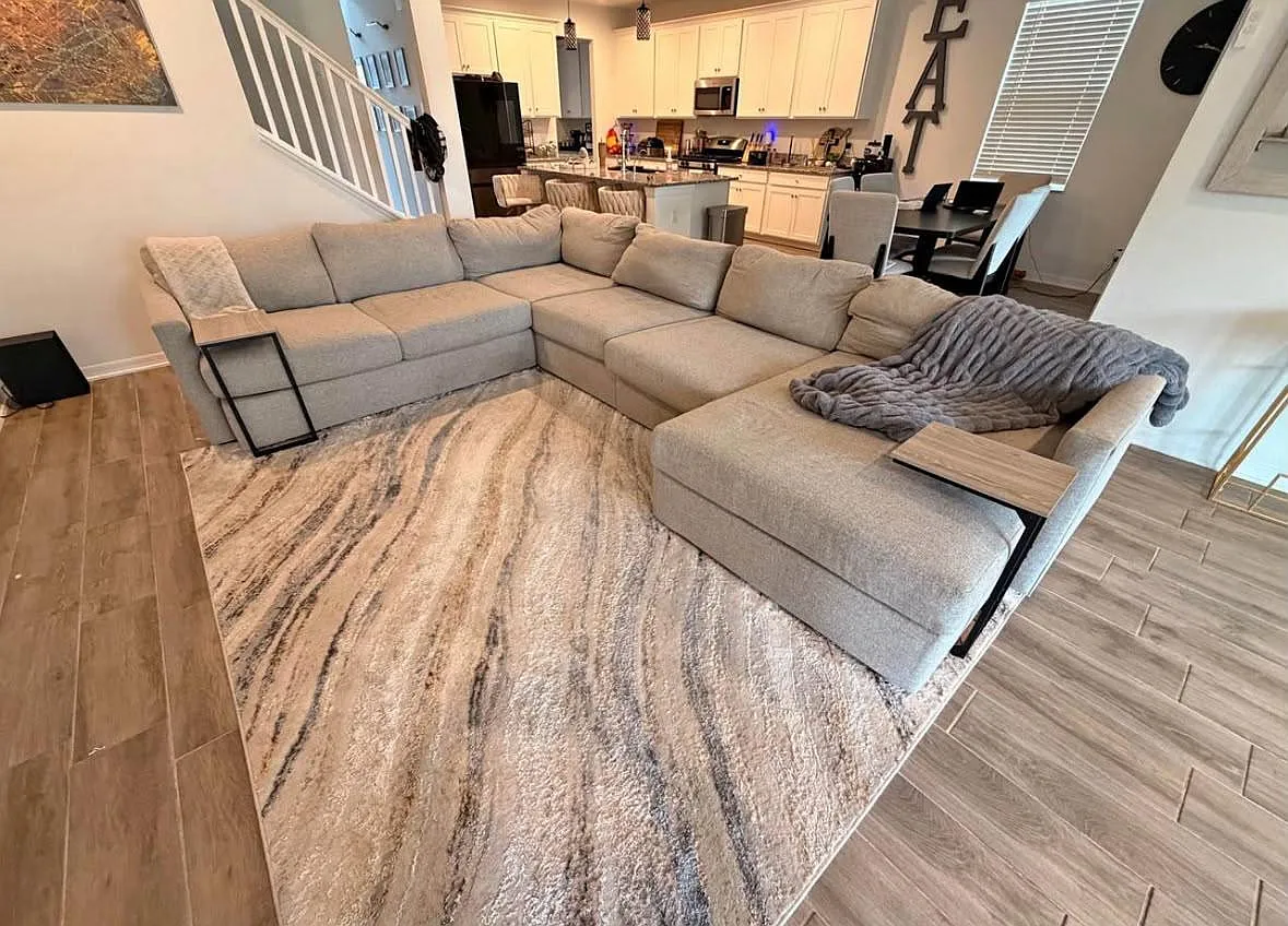 5 bed, 3600 sqft, $3,800 — Photo 1