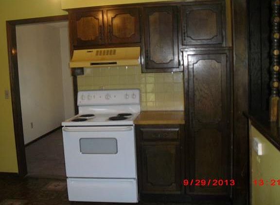 5th image of 7706 E 74th St