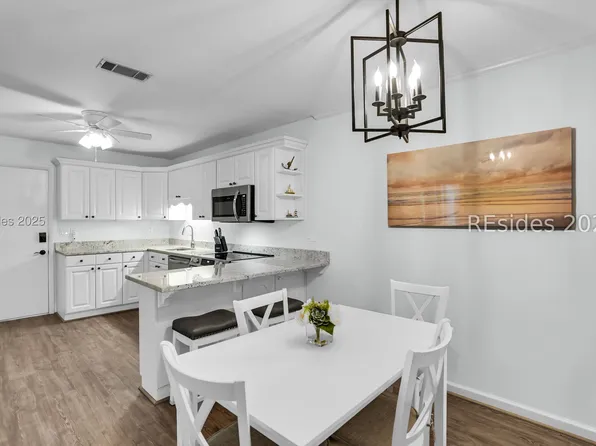 45 Folly Field Rd APT 20J, Hilton Head Island, SC 29928