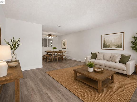 5th image of 1116 Hollyhock St