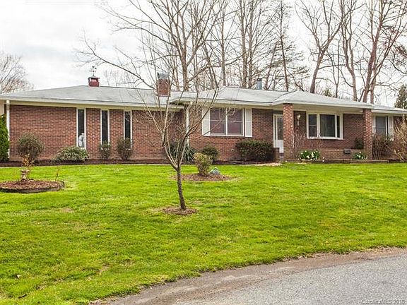3rd image of 319 Melissa Way