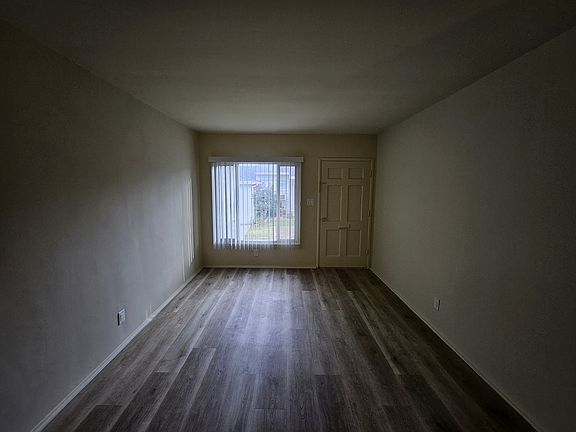 3rd image of 2566 N Brighton St #2572