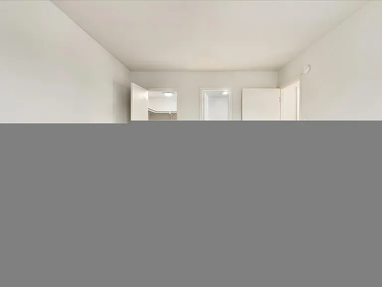Parkwood Apartments — Photo 53