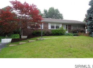 1325 Express Dr, Belleville, IL