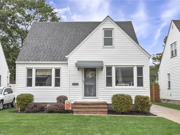 8204 Ivandale Dr, Parma, OH 44129