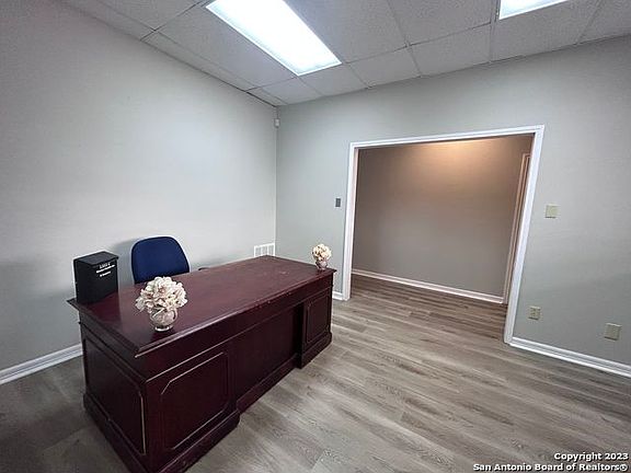 5th image of 1103 New Laredo Hwy #C