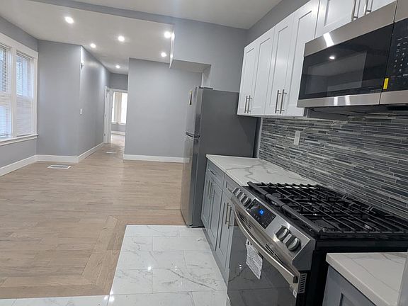 2nd image of 365 Howard Ave
