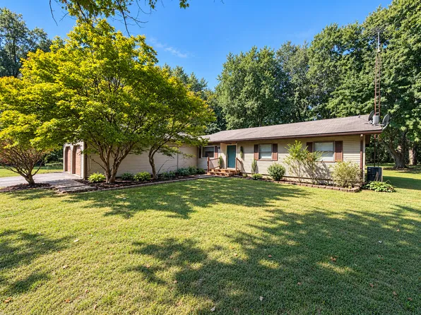 5347 Kell Rd, Kell, IL 62853