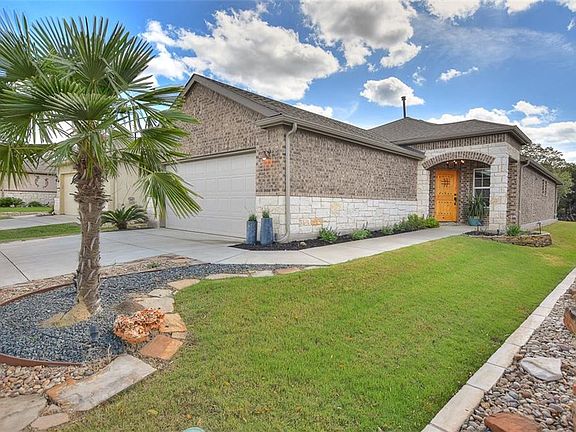 3rd image of 609 Salado Creek Ln