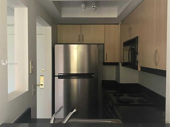 5th image of 2951 S Bayshore Dr #412
