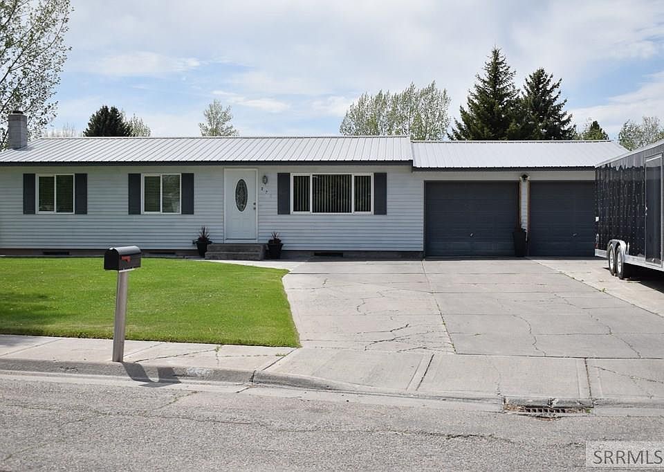 1st image of 270 Croft Dr