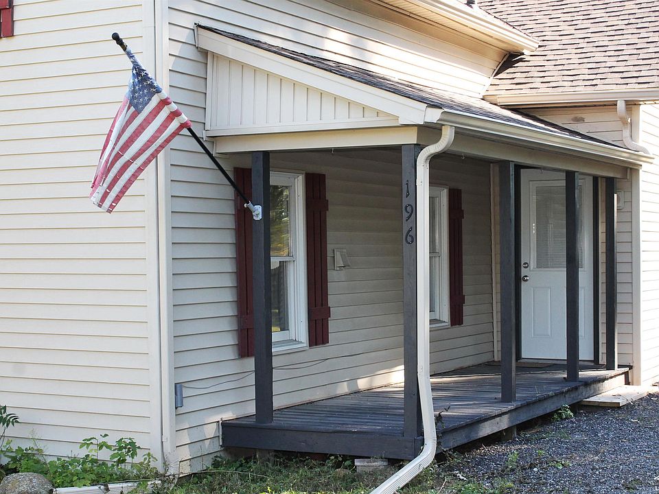 1st image of 196 E Walnut St
