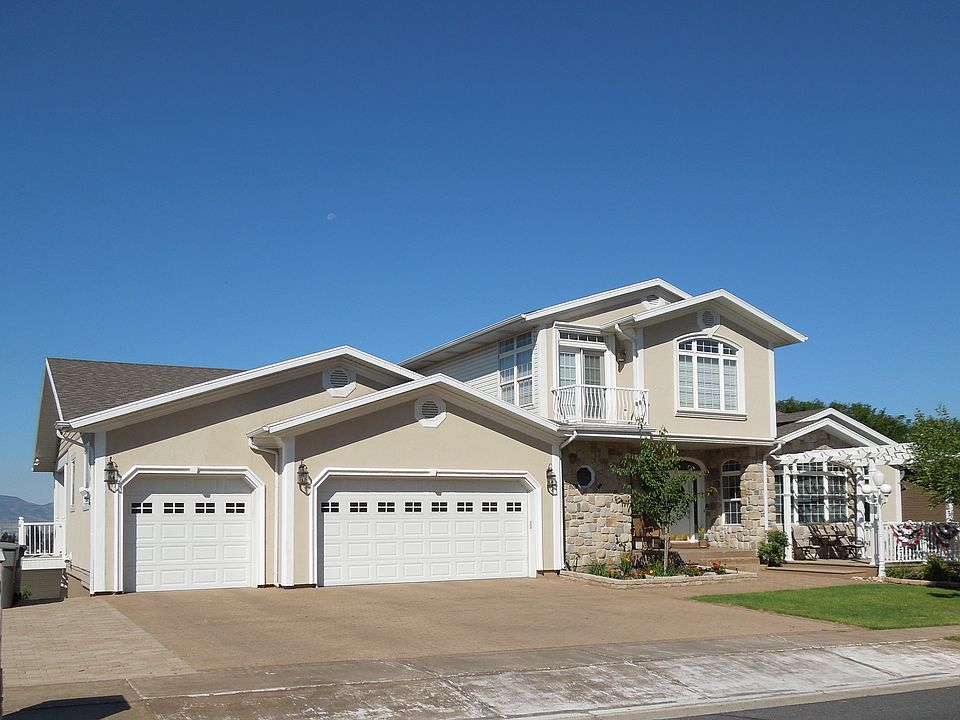 1st image of 985 N Nob Hill Dr