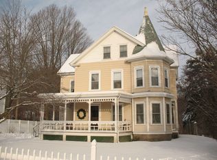 681 Washington St, Coventry, RI 02816