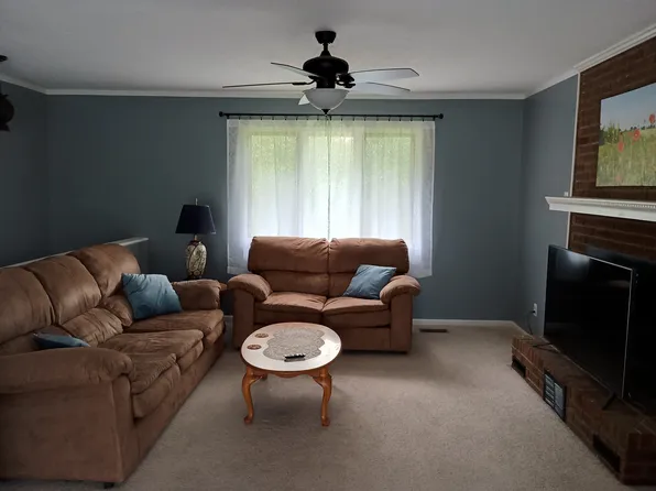 6413 Martin Cir, Sanford, NC 27332