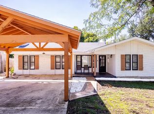 1003 Temple Dr, Kerrville, TX 78028