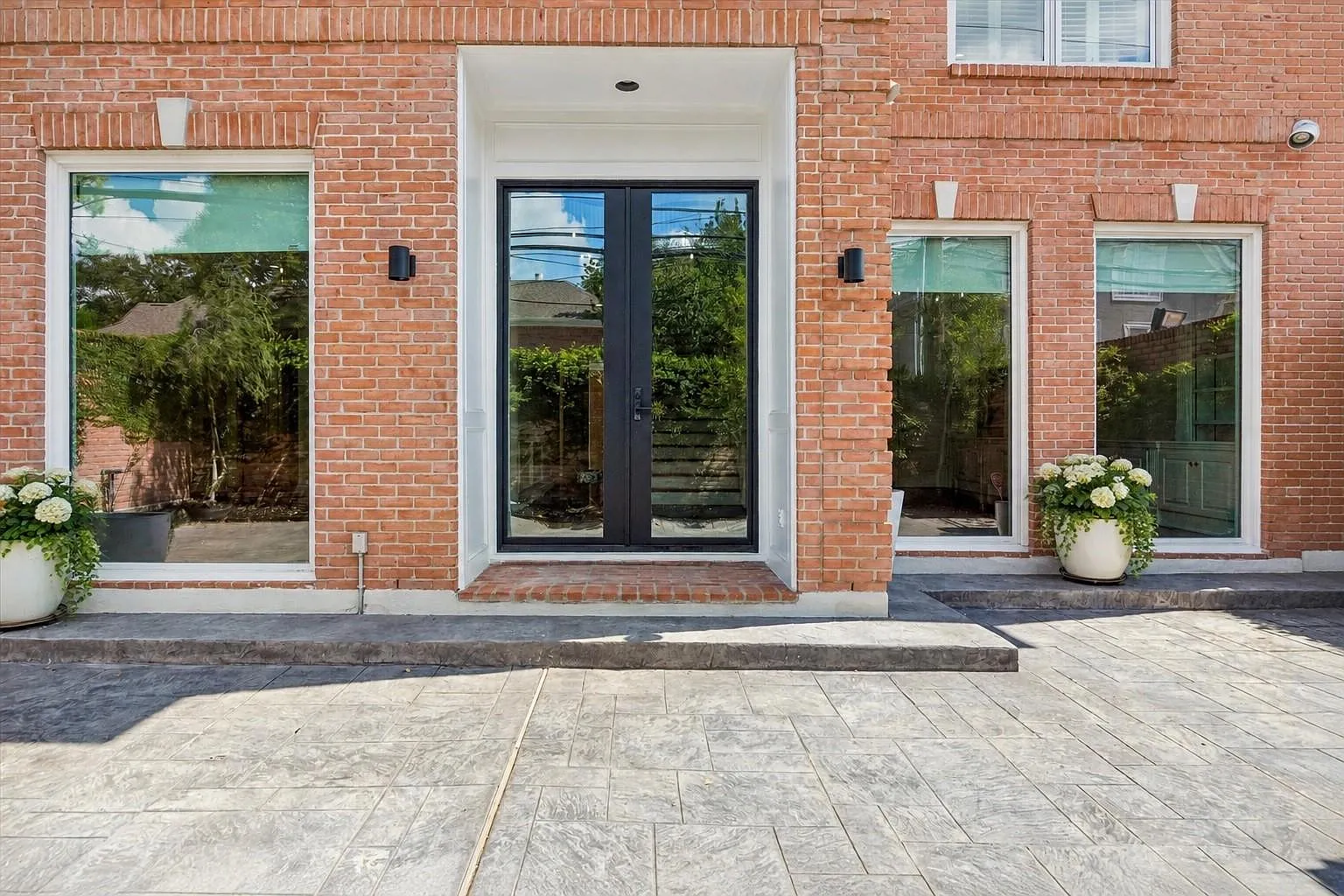 3 bed, 3.5 bath, 3459 sqft, $7,000 — Photo 4