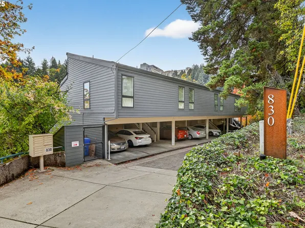 830 SW Broadway Dr APT 8, Portland, OR 97201