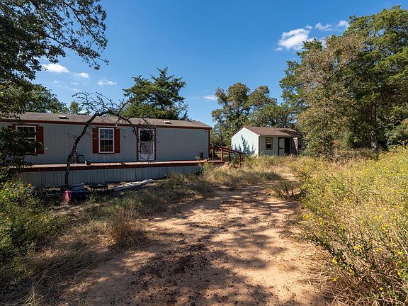2nd image of 3115 Chuckwagon Rd