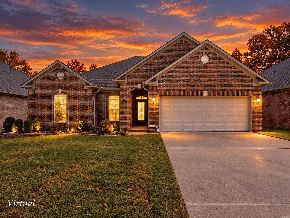 1st image of 133 Sancerre Dr