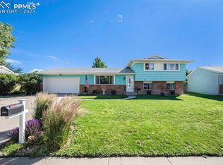 4712 Shadowglen Dr, Colorado Springs, CO 80918