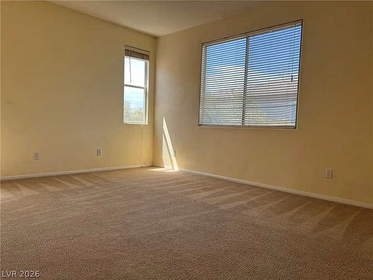 3900 Irvin Ave — Photo 26