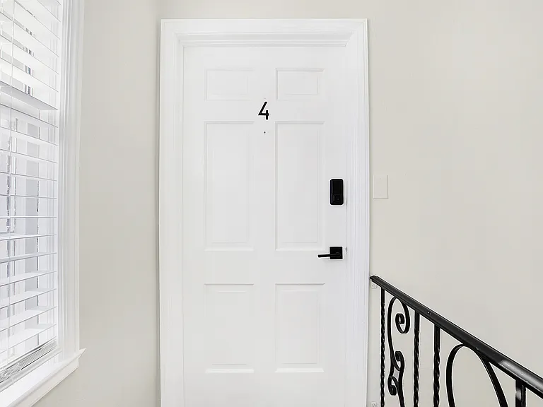 6 W 51st St #4 — Photo 11