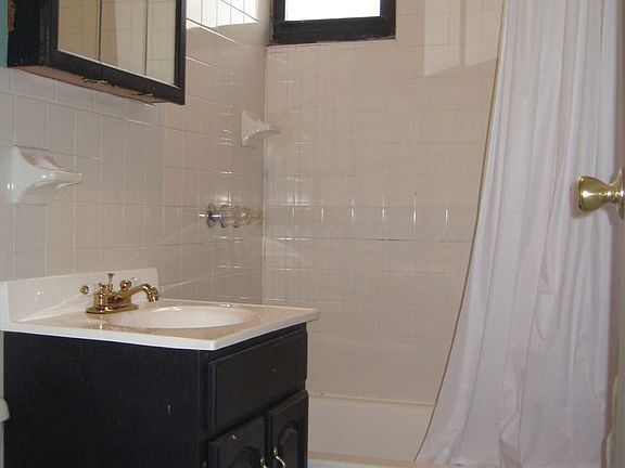 4th image of 3838 29th St APT 1L