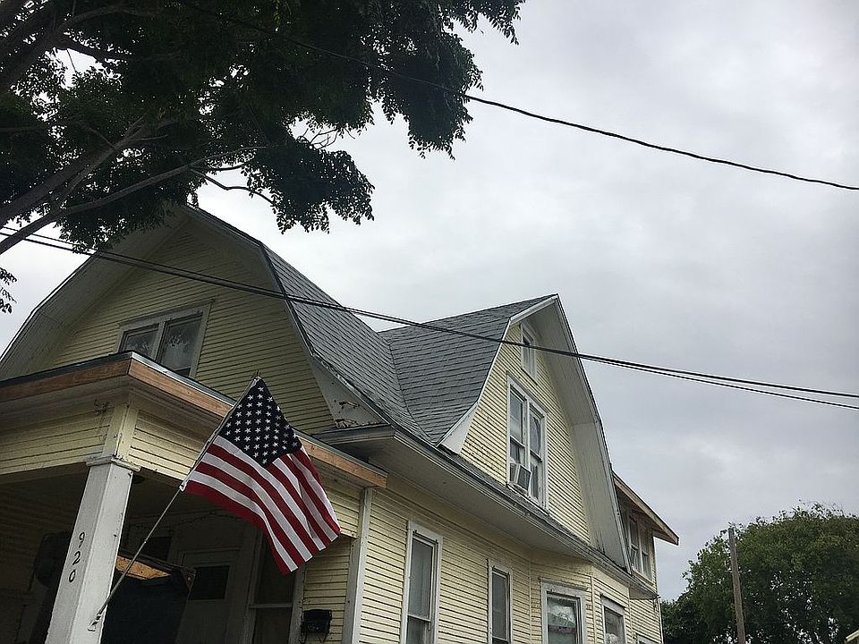1st image of 920 Park Ave