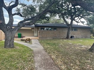 1059 S McCampbell St, Aransas Pass, TX 78336