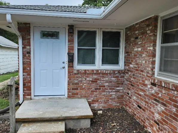 1215B N Monroe St, Hutchinson, KS 67501