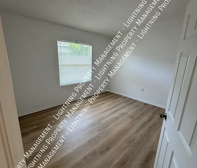 4618 Audrey Ln — Photo 5