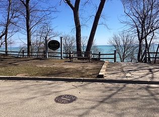 537 E Center Ave, Lake Bluff, IL