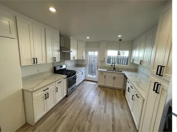 1674 W 2nd St, Los Angeles, CA 90026