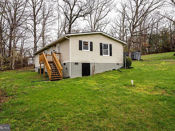 5th image of 9031 Dolphin Ln