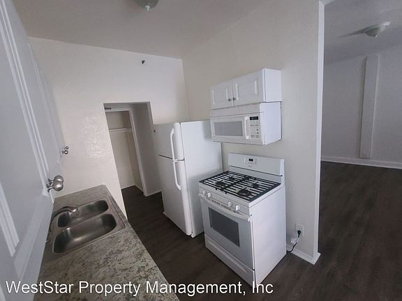 3rd image of 833 Fedora St #202