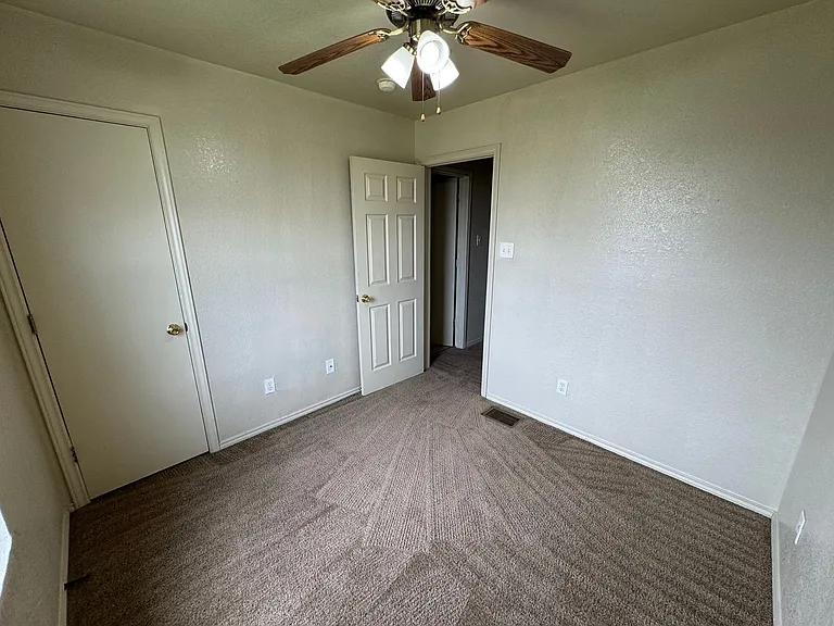 4506 Deek Dr — Photo 16