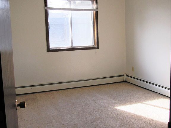 5th image of 415 S Wasson Ln #G5