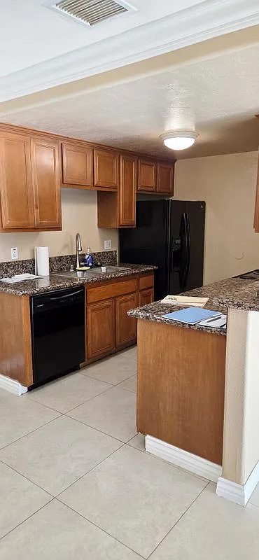 2 bed, 2.0 bath, 885 sqft, $2,500 — Photo 3