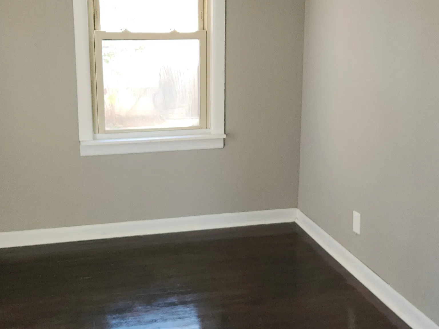 2 bed, 925 sqft, $1,200 — Photo 3
