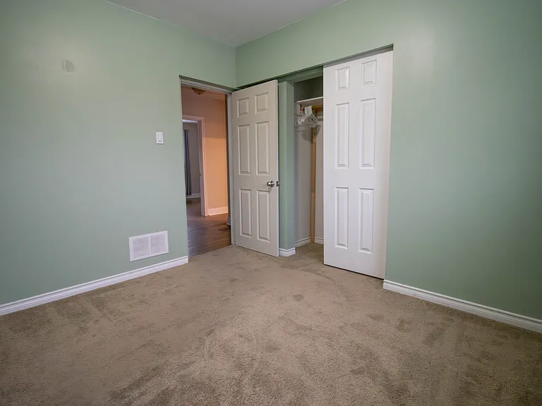 37 Franklin Blvd — Photo 16