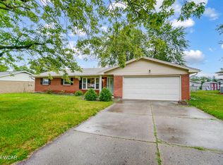 214 Fenway Dr, Lima, OH