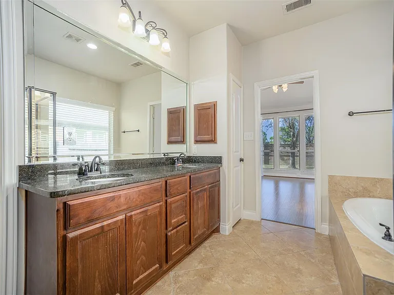 10007 Eldarica Way — Photo 20